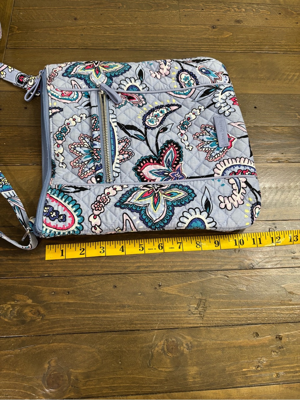 Vera Bradley Hipster Bag in the Makani Paisley Pattern - Picture 8 of 8